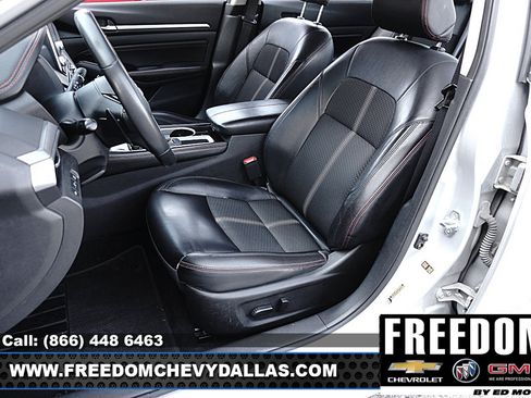 Used 2023 Nissan Altima 2.5 SR FWD image 9