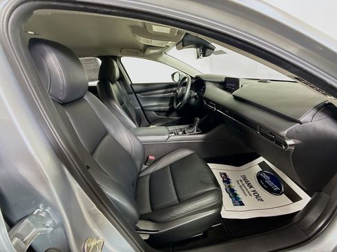 Used 2019 MAZDA MAZDA3 AWD Sedan w/ Preferred Package image 28