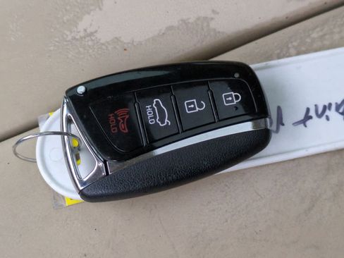 Used 2014 Hyundai Equus Signature image 38