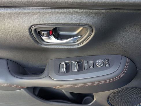 Certified 2026 Honda HR-V Sport image 6