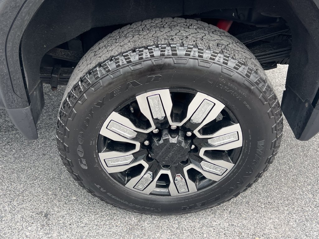 Used 2025 GMC Sierra 3500 Denali w/ Denali Reserve Package AWD/4WD image 20