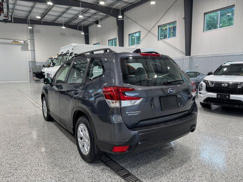 Used 2021 Subaru Forester Premium AWD/4WD image 7