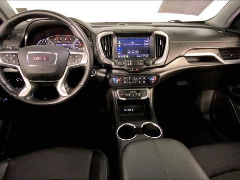 Used 2024 GMC Terrain SLT AWD/4WD image 15