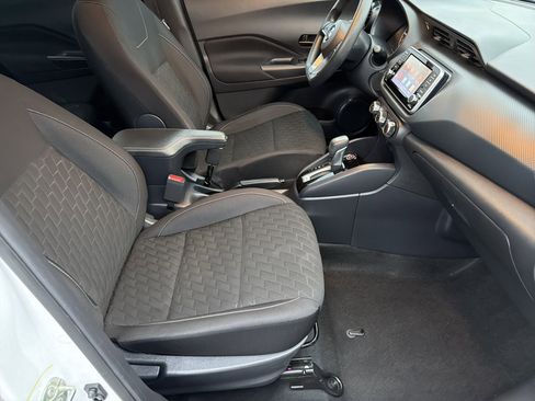 Used 2021 Nissan Kicks S image 13