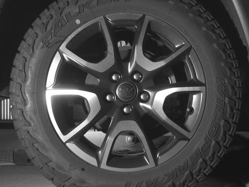 Used 2025 Jeep Compass Trailhawk AWD/4WD image 15