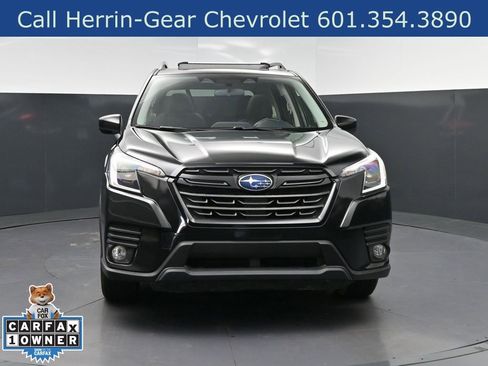 Used 2023 Subaru Forester Premium image 10