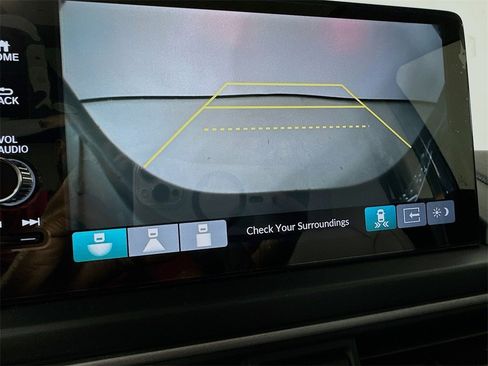 New 2025 Honda Pilot Touring image 15