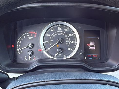 Used 2021 Toyota Corolla LE image 31