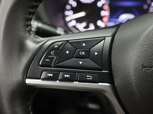Used 2021 Nissan Sentra SV FWD image 27