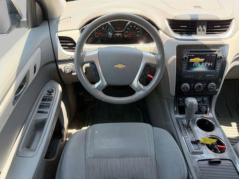 Used 2016 Chevrolet Traverse LT w/ Style and Technology Package AWD/4WD image 11