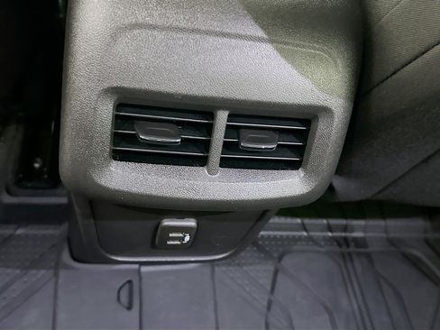 Used 2023 Chevrolet Equinox LS w/ Midnight Edition image 27