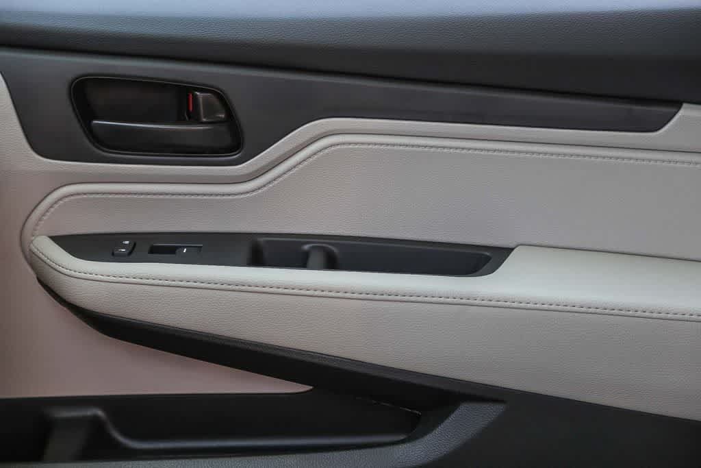Certified 2026 Honda Odyssey EX-L image 23