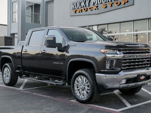 Used 2020 Chevrolet Silverado 2500 High Country w/ Z71 Off-Road Package AWD/4WD image 3