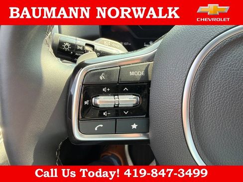 Used 2025 Kia Sorento SX Prestige AWD/4WD image 17