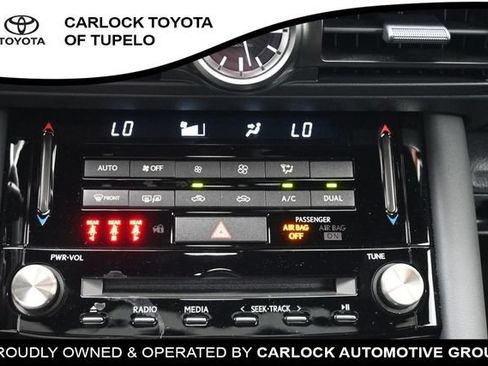 Used 2025 Lexus IS 300 w/ Comfort Package RWD image 38