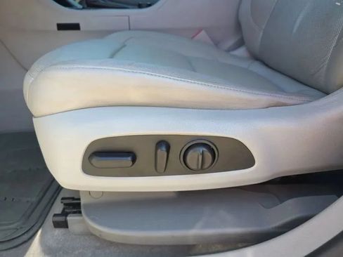 Used 2017 GMC Acadia SLT FWD image 15