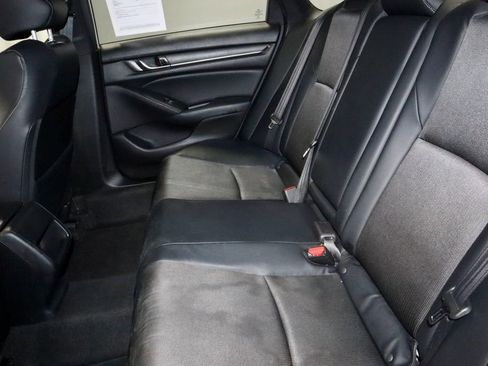 Used 2018 Honda Accord Sport image 22