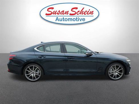 Used 2024 Genesis G70 2.5T image 20