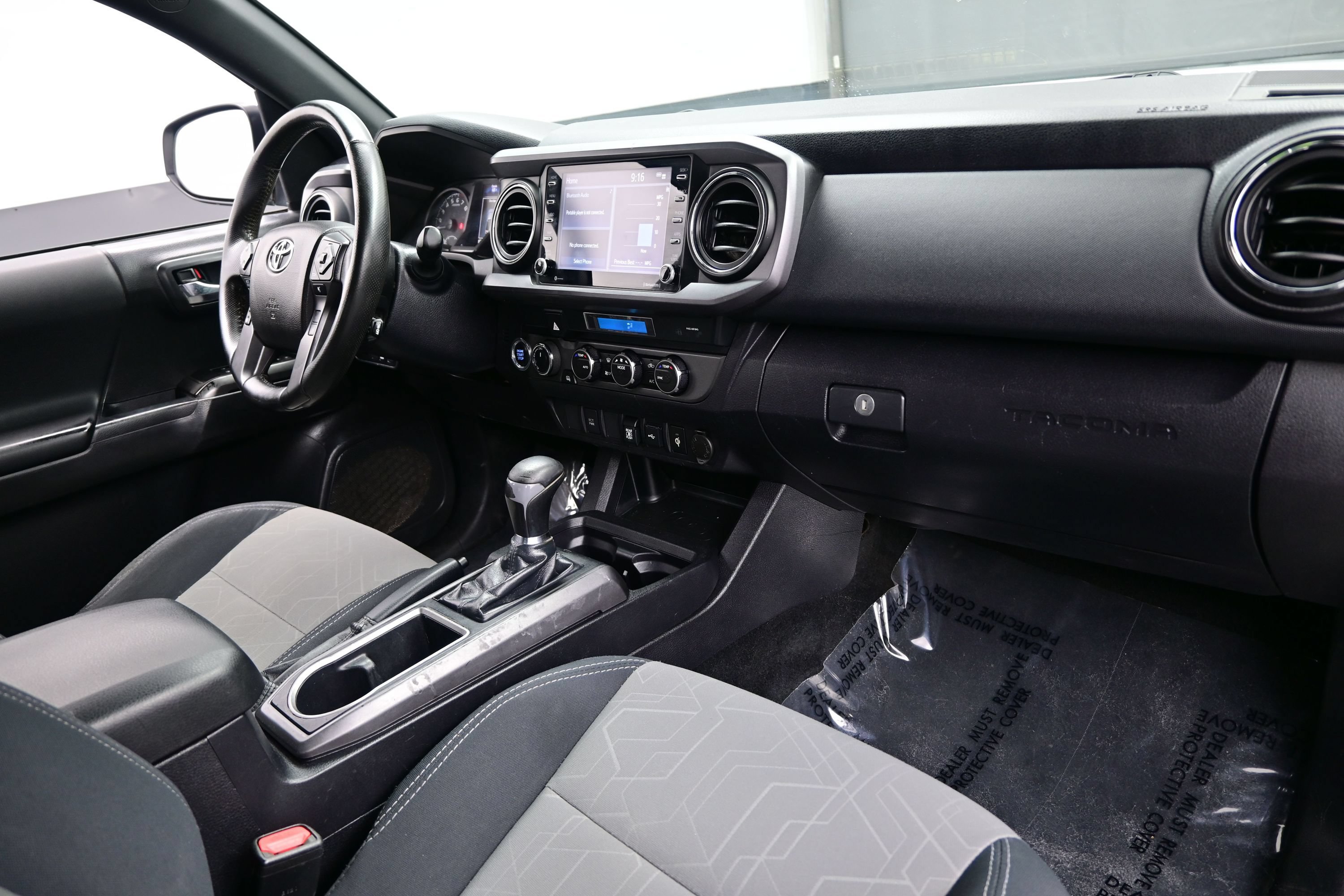 Used 2023 Toyota Tacoma TRD Off-Road AWD/4WD image 15
