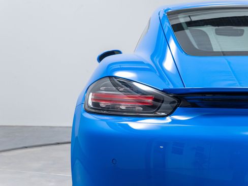 Used 2025 Porsche 718 Cayman RWD image 47