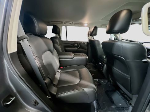 Used 2021 INFINITI QX80 Luxe w/ All-Season Package RWD image 22