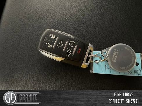 Used 2021 RAM 1500 Laramie image 31