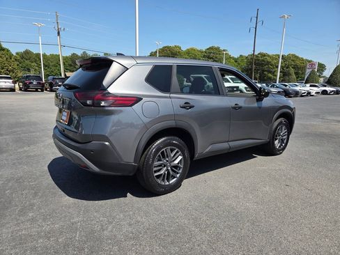 Used 2023 Nissan Rogue S FWD image 12