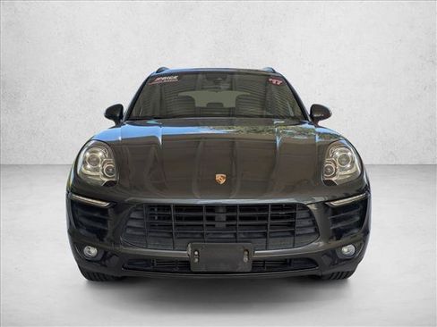 Used 2017 Porsche Macan AWD/4WD image 2