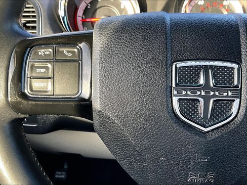 Used 2016 Dodge Grand Caravan SE image 18