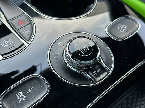 New 2025 Bentley Bentayga image 26