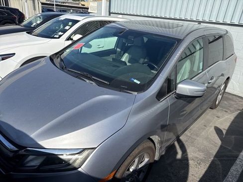 Used 2019 Honda Odyssey EX-L image 2
