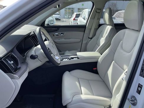New 2026 Volvo XC90 B6 Ultra w/ Protection Package AWD/4WD image 9