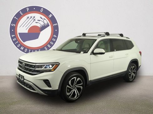 Used 2021 Volkswagen Atlas SEL Premium AWD/4WD image 2