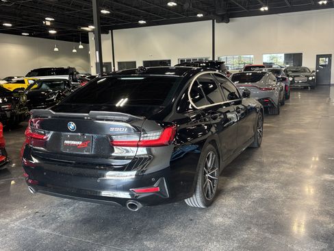 Used 2021 BMW 330i xDrive Sedan w/ Premium Package AWD/4WD image 4