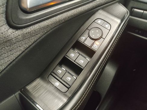 Used 2023 Nissan Rogue SV FWD image 27