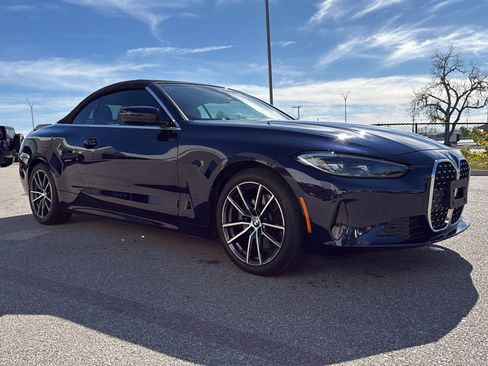 Certified 2023 BMW 430i Convertible w/ Premium Package image 3