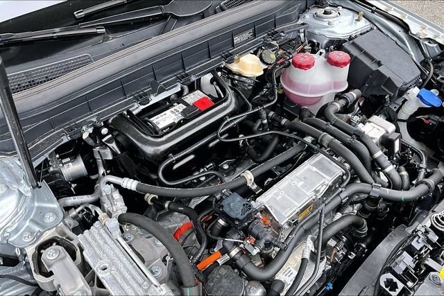 Certified 2025 Mercedes-Benz EQB 250+ image 32