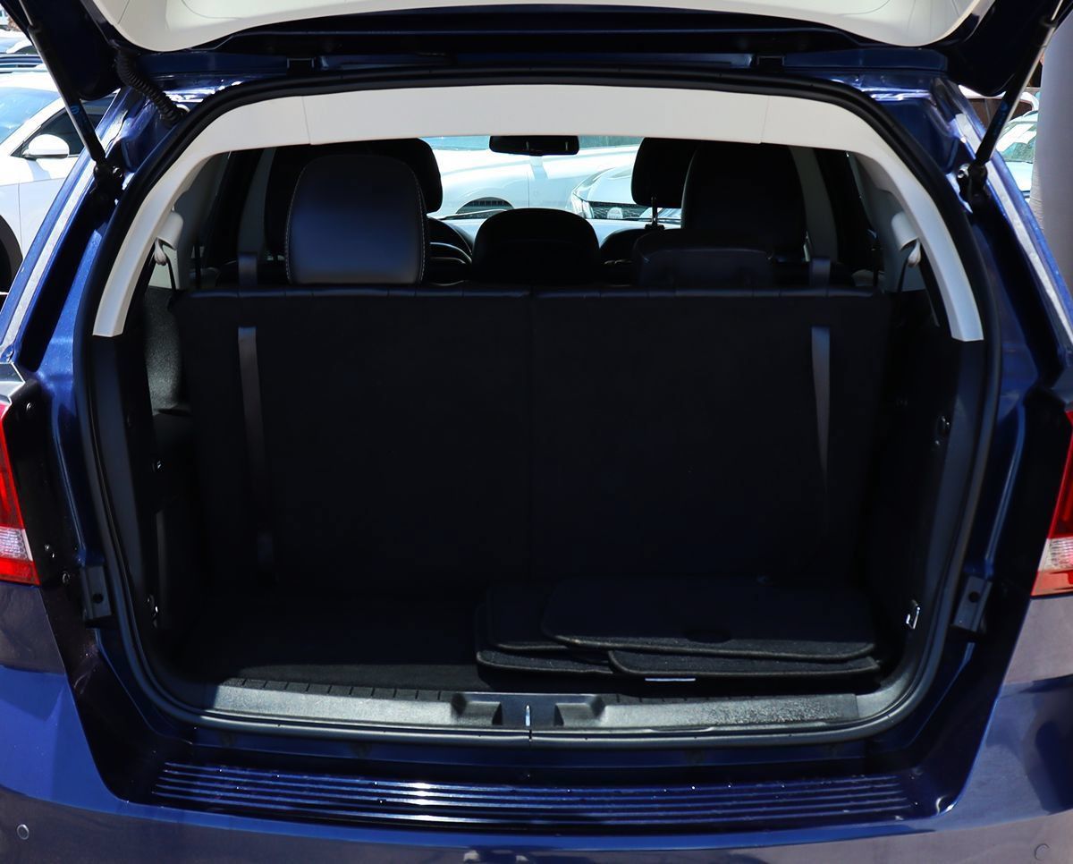 Used 2020 Dodge Journey Crossroad FWD image 23