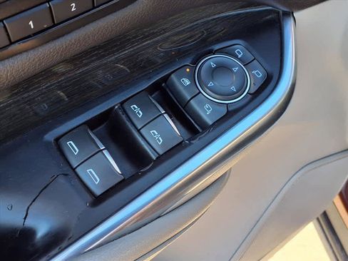 Used 2019 Cadillac XT4 Premium Luxury image 15