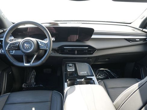 Used 2025 Buick Enclave Sport Touring image 25