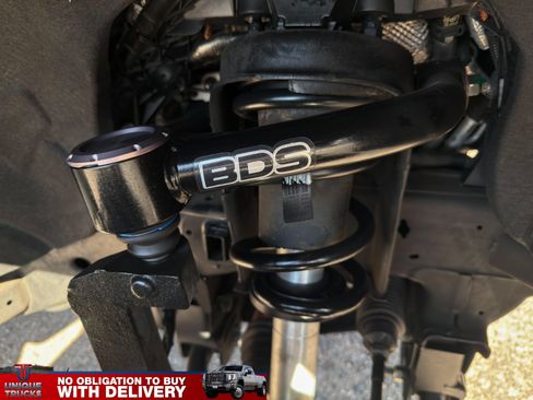 Used 2024 Chevrolet Silverado 1500 LTZ AWD/4WD image 5