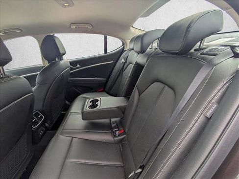Used 2025 Genesis G70 2.5T AWD/4WD image 14