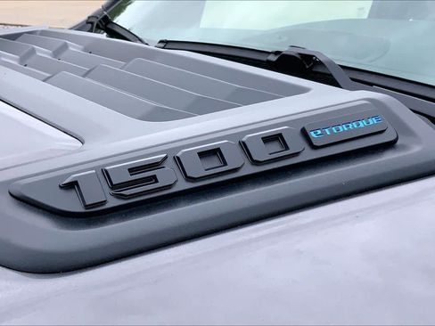 New 2026 RAM 1500 Laramie w/ Night Edition AWD/4WD image 15
