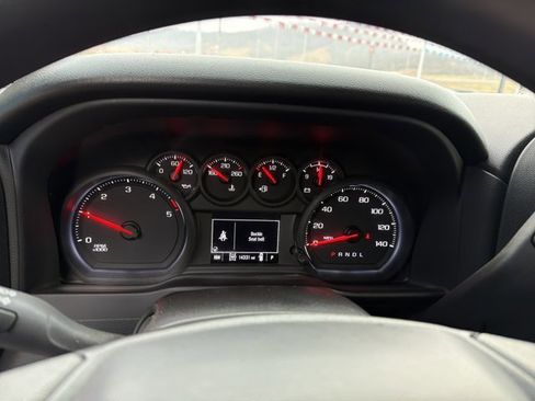 Used 2025 Chevrolet Silverado 2500 Custom w/ Custom Value Package image 19