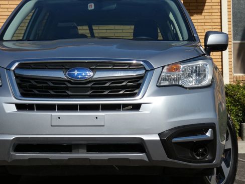 Used 2017 Subaru Forester 2.5i Premium w/ All-Weather Package image 16