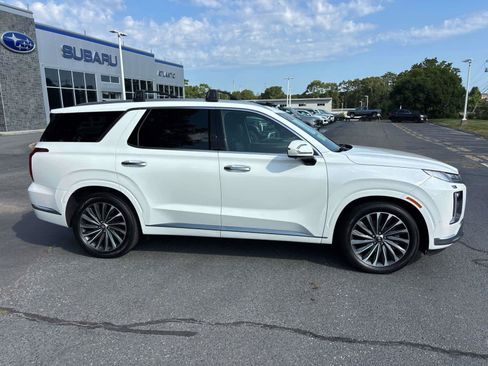 Used 2024 Hyundai Palisade Calligraphy AWD/4WD image 2