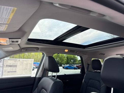 New 2026 Nissan Pathfinder Platinum FWD image 21
