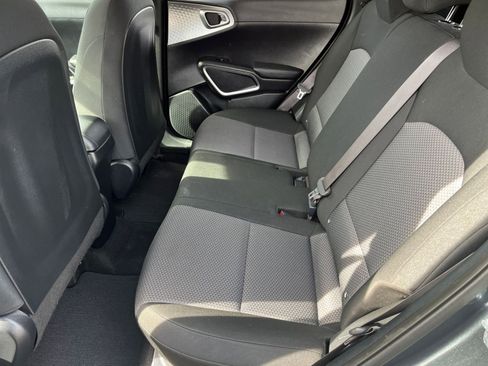 Used 2025 Kia Soul LX w/ LX Technology Package image 23