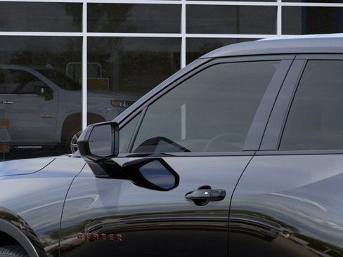 New 2025 Chevrolet Blazer LT w/ Redline Edition image 12