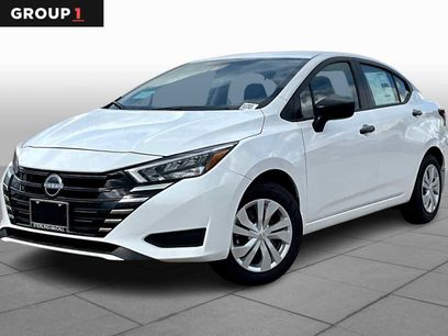 New 2025 Nissan Versa S w/ Trunk Package